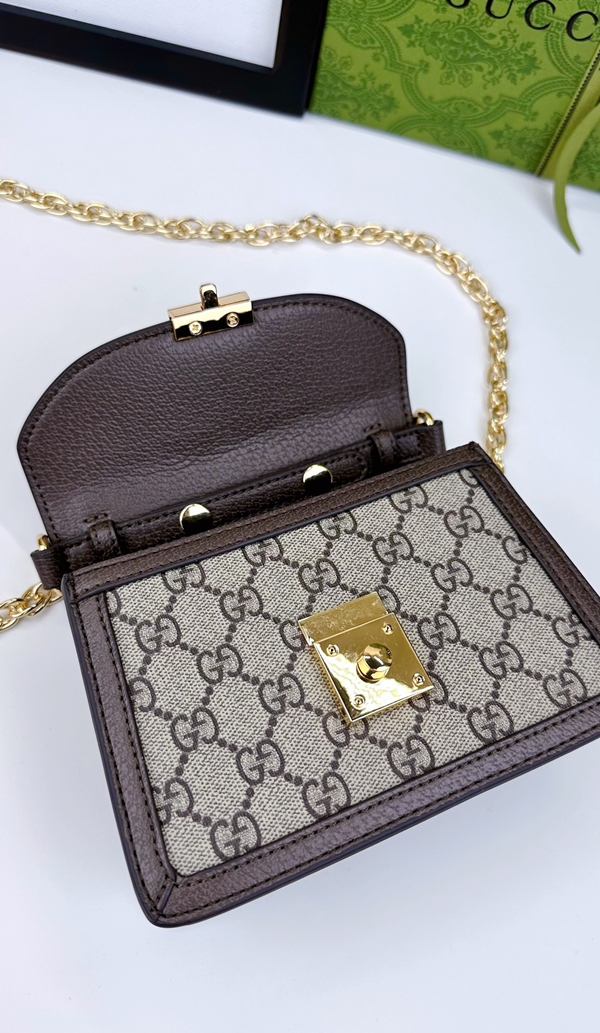 激安グッチバッグコピー着用イメージ